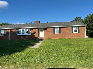 3655 Ellen Dr, Salem, VA 24153