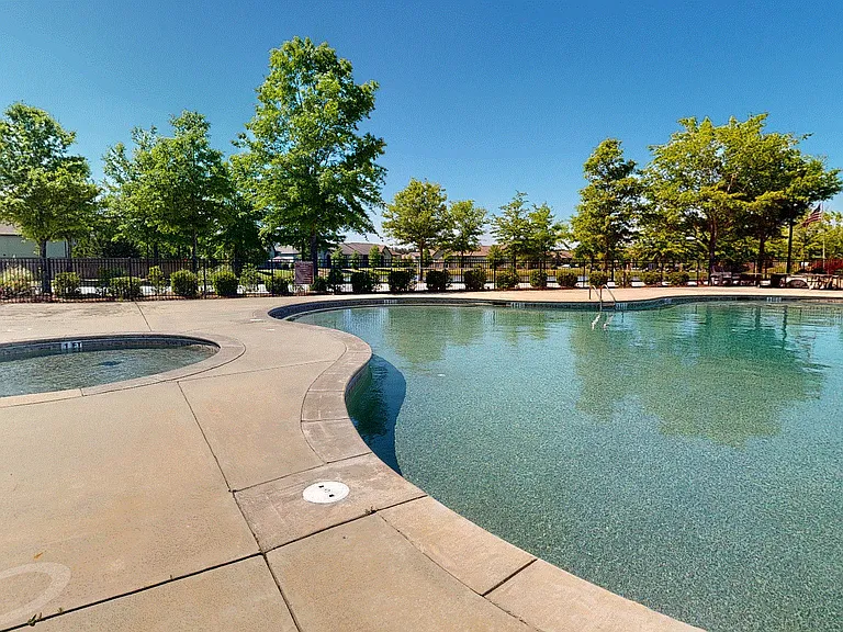 Stone Park Villas — Photo 15