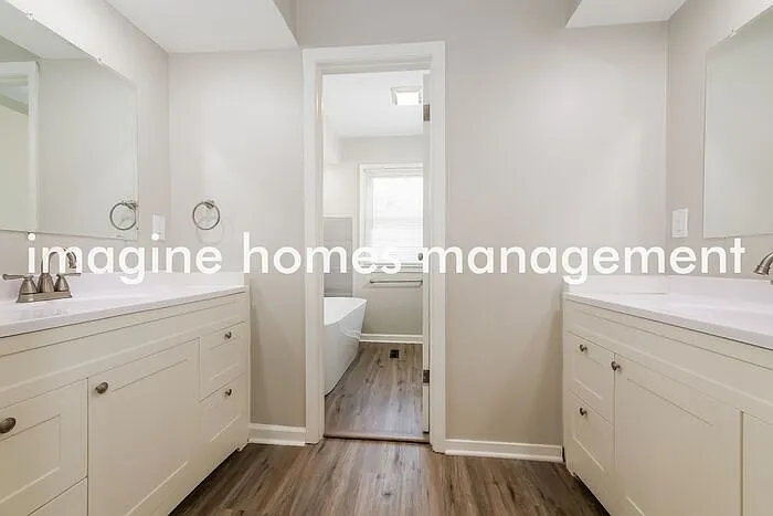 8621 W 88th Ter — Photo 9