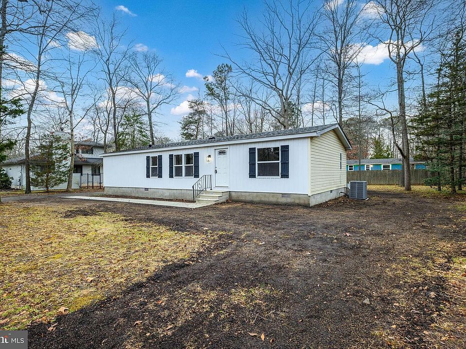 1st image of 32485 E Penn Ct