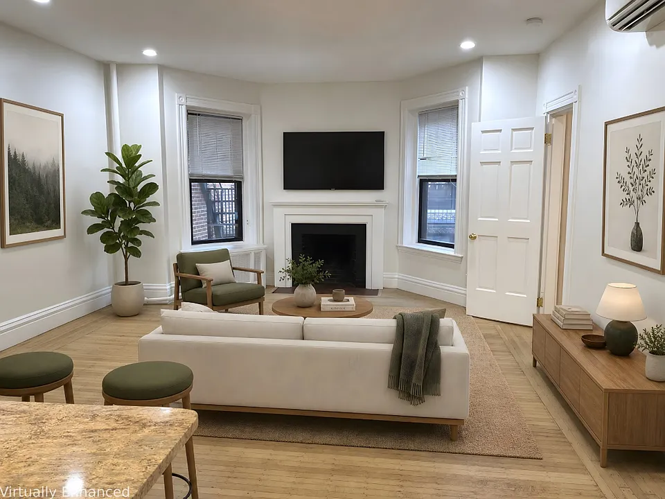 175 Newbury St #4