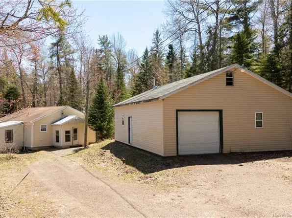 27 Parkindale Rd, Salisbury, NB E4Z 3A6