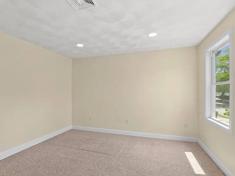 103 Bay View Ave — Photo 27