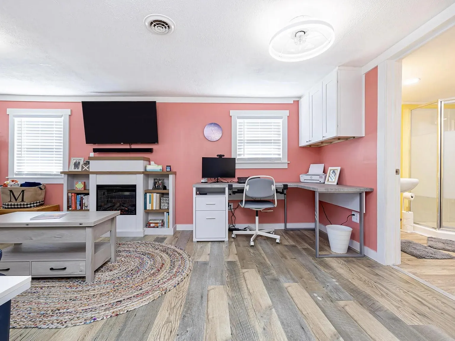 2 bed, 700 sqft, $2,000 — Photo 4