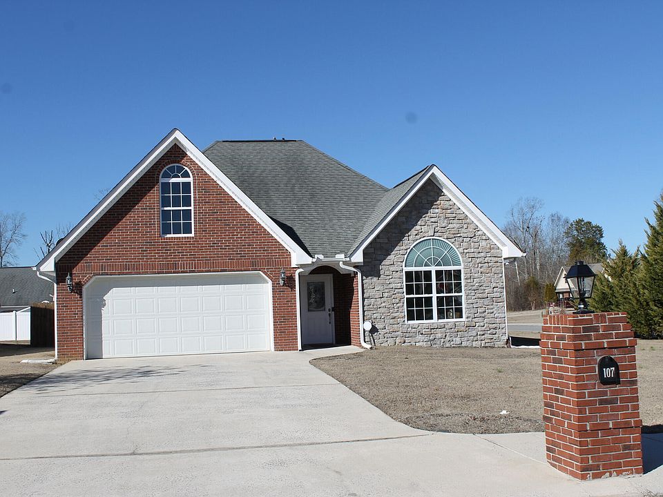 1st image of 107 Caramel Ln