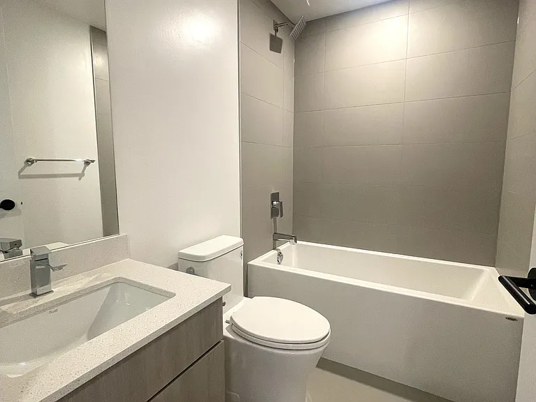 758 Dovercourt Rd #608 — Photo 8
