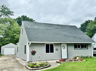 208 Idlewood Rd, Youngstown, OH