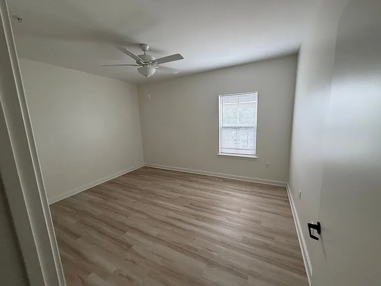 102 Hanover St #304 — Photo 6