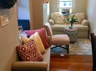 18 Hull St #404R, Boston, MA 02113