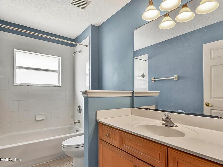 11827 Crusselle Dr — Photo 29