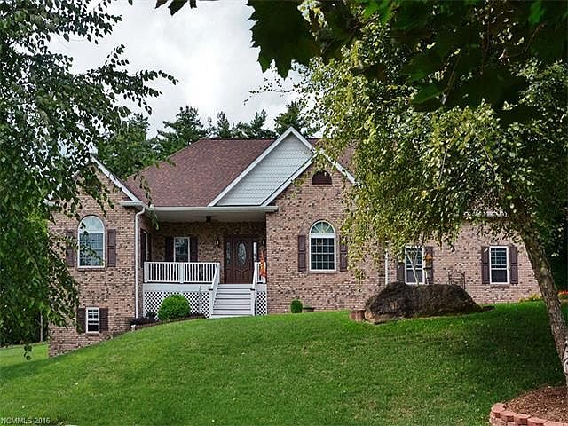 1st image of 453 Kanuga Forest Dr