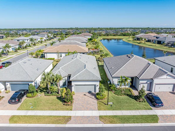 781 SE Courances Drive, Port St Lucie, FL 34984
