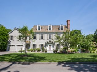 14 Meadow Ln, New Canaan, CT 06840