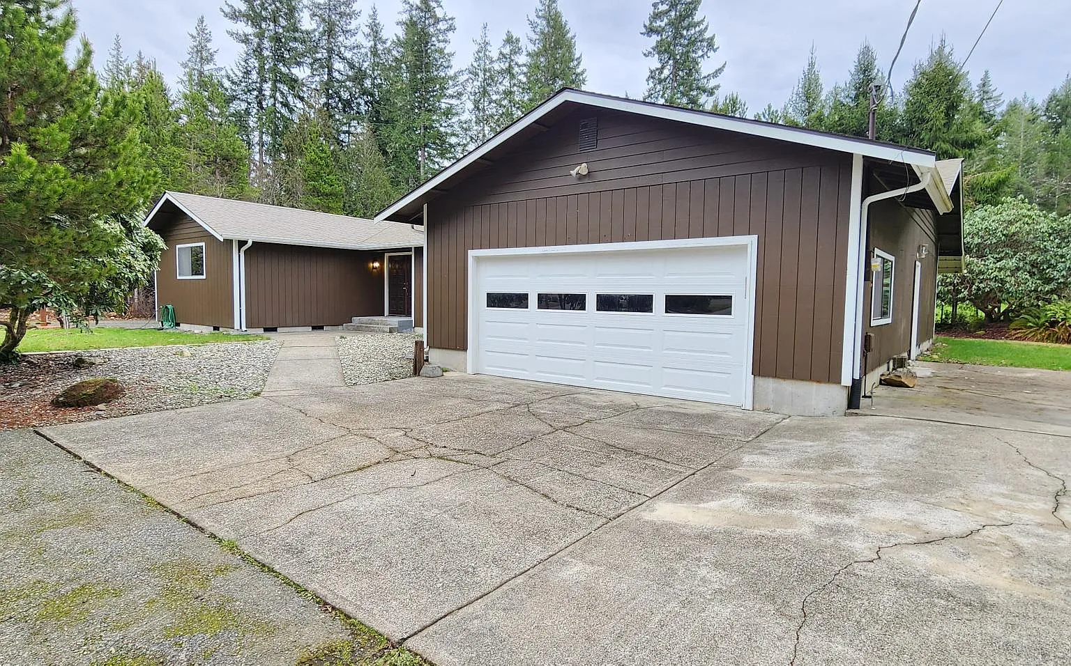 3 bed, 1828 sqft, $2,700 — Photo 1