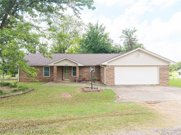 320 Neal Dr, Roland, OK 74954