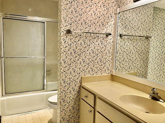 5th image of 12500 Melville Dr APT 237
