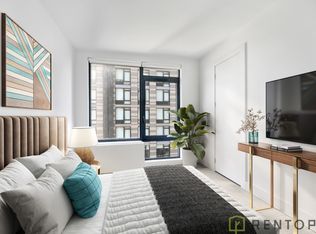 224 E 135th St #302, Bronx, NY 10451