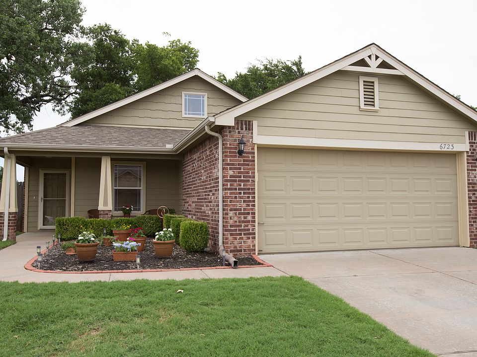 Sidewalk Leading to Front Entry