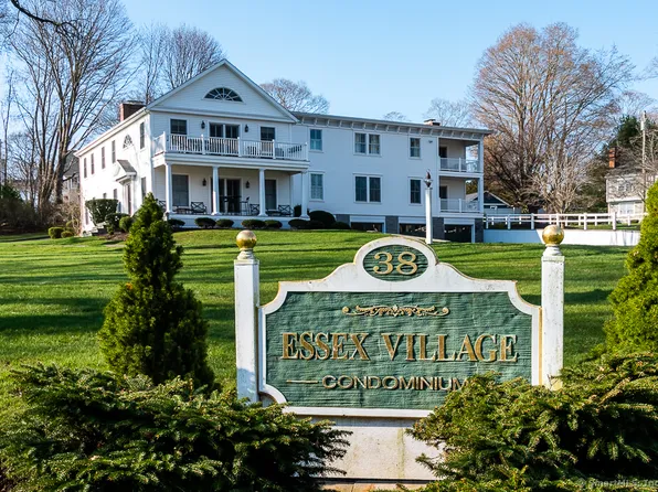 38 North Main Street APT 6, Essex, CT 06426