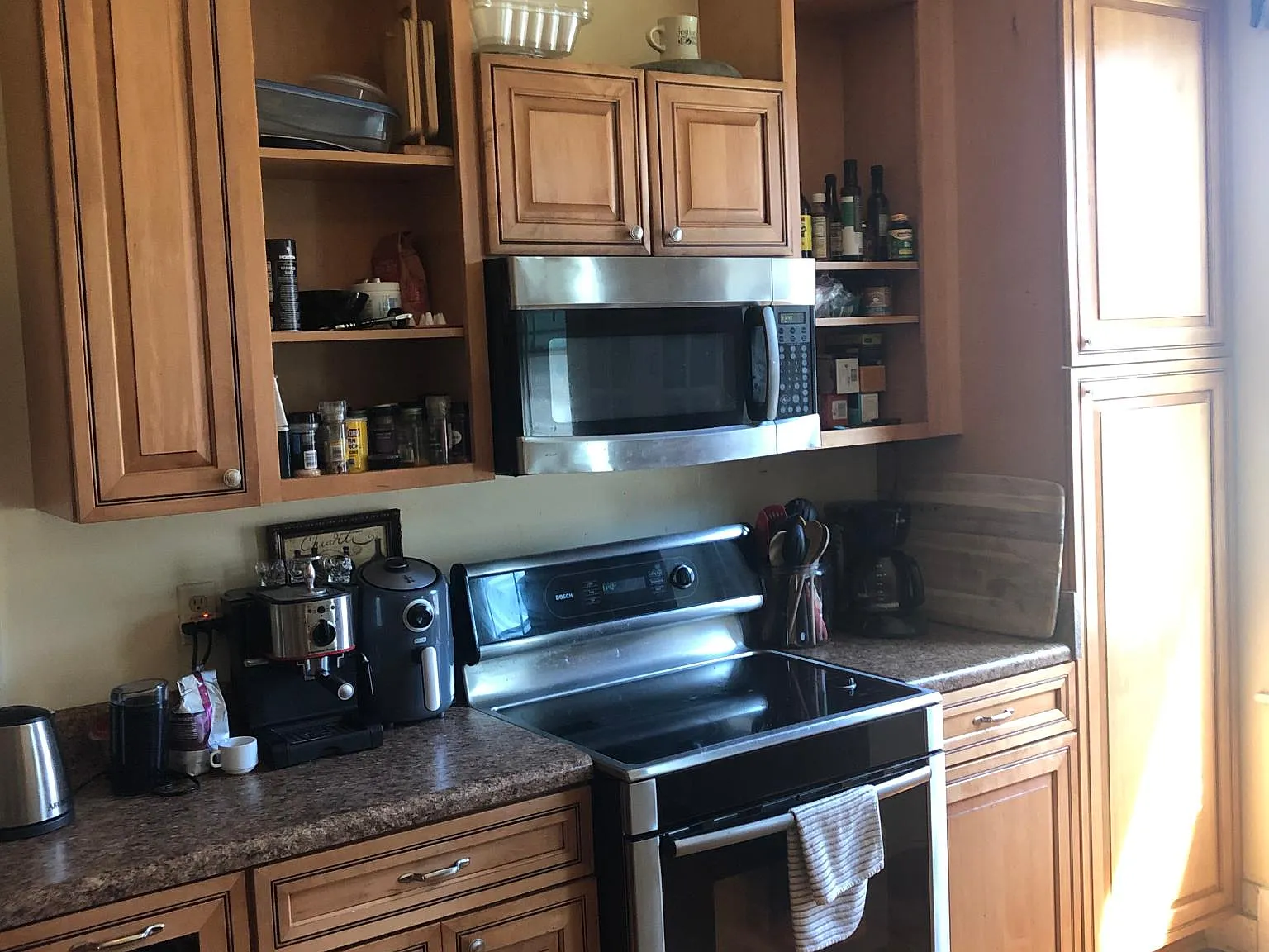 576 Annex Ct — Photo 2