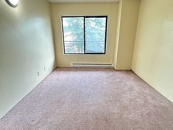 4th image of 4130 11th Ave NE #2004