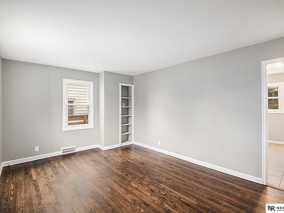 5th image of 1004 S 51st Ave