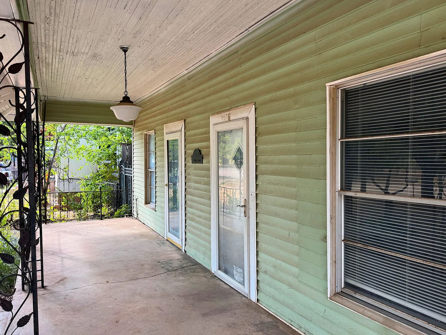 1504 Austin Street — Photo 3