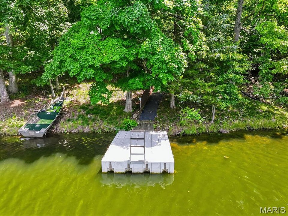 2nd image of 564 Marina Dr