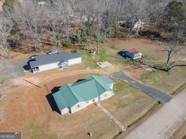 427 Fling Rd, Lagrange, GA 30240