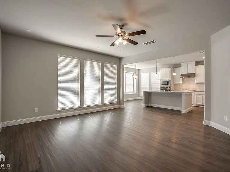 3100 Damsel Sauvage Ln — Photo 4