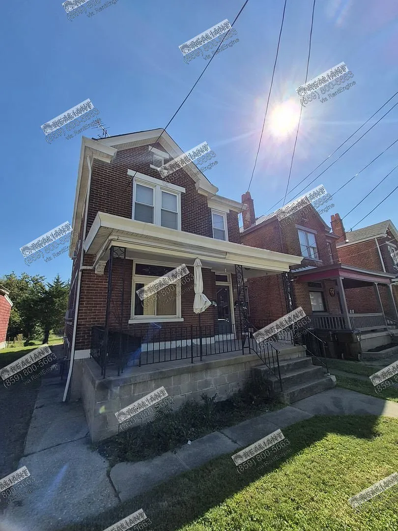 1 bed, 1.0 bath, $995 — Photo 2