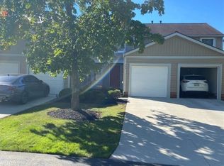 304 Zingales Dr #9B, Bedford, OH 44146