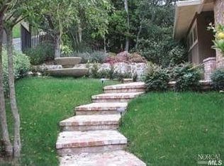 200 Los Cerros Dr, Greenbrae, CA 94904