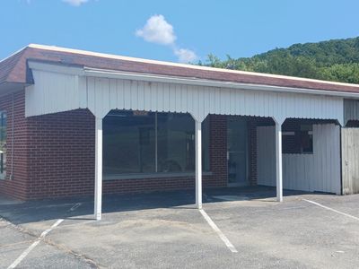 1704 E Central Ave, La Follette, TN, 37766