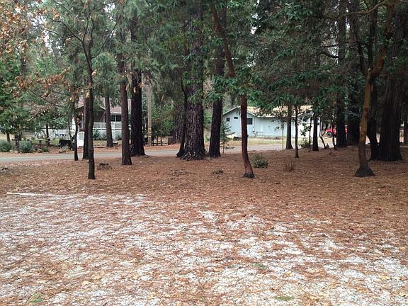 2nd image of 23840 Woodfern Dr