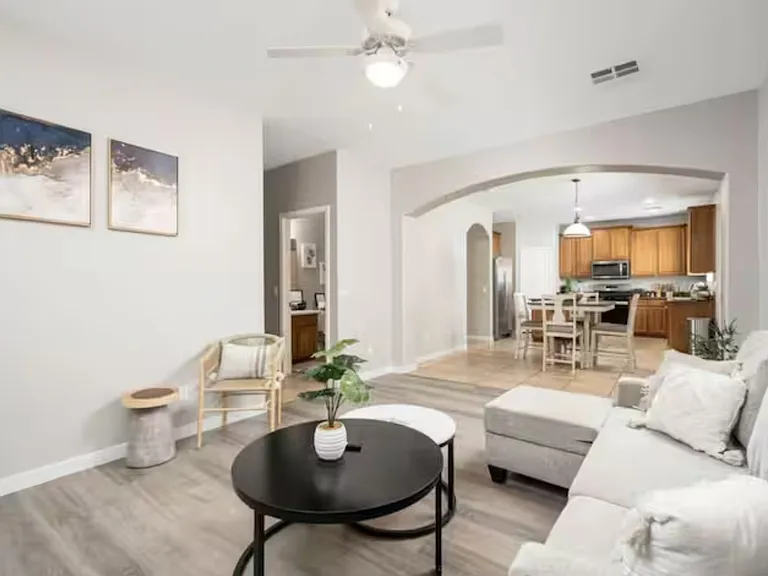 989 E Narrowleaf Ct — Photo 4