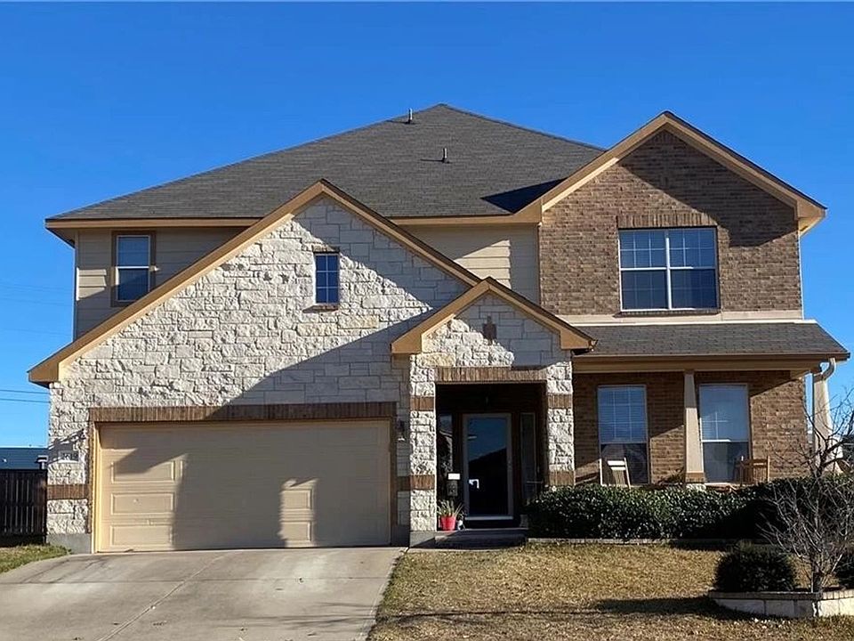 1st image of 2619 Red Fern Dr