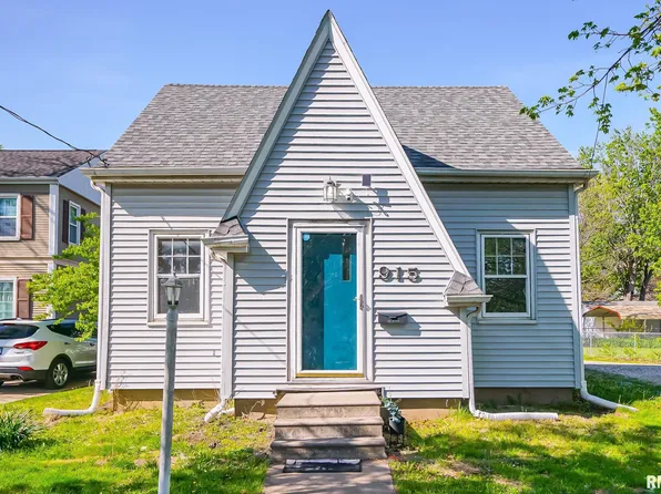 915 W Loucks Ave, Peoria, IL 61604