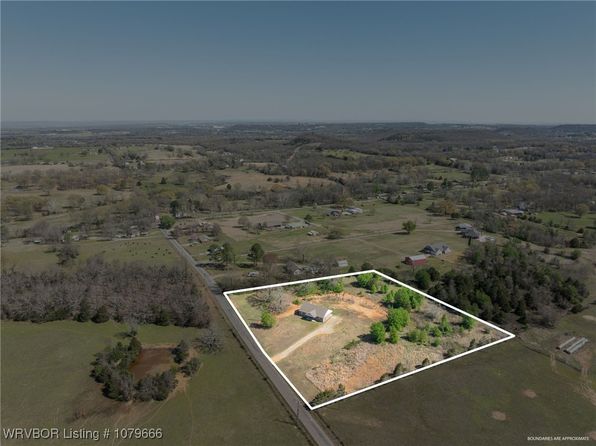 359 Haskens St, Pocola, OK 74902