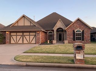 9037 NW 82nd St, Yukon, OK 73099