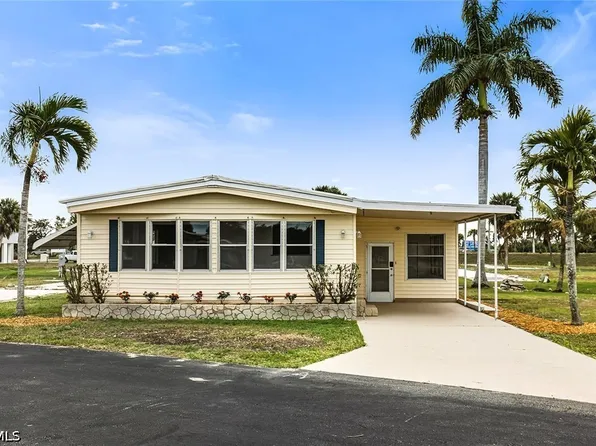 13651 Grackle Dr, Fort Myers, FL 33908
