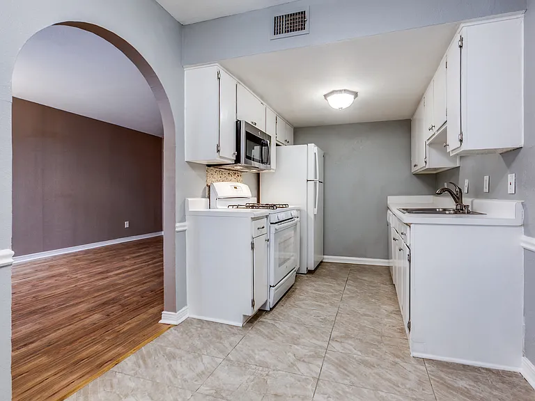 15926 Stillwood St #1071 — Photo 8