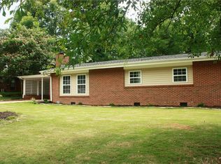 113 E Belvedere Rd, Greenville, SC 29605