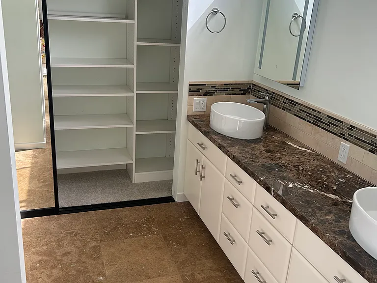 357 Playa Del Sur #3 — Photo 11
