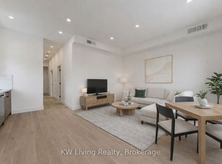 712 Eglinton Ave E #201, Toronto, ON M4G 2K7