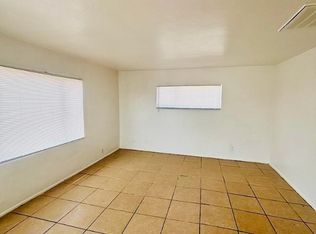 419 S 11th St #3, Las Vegas, NV 89101