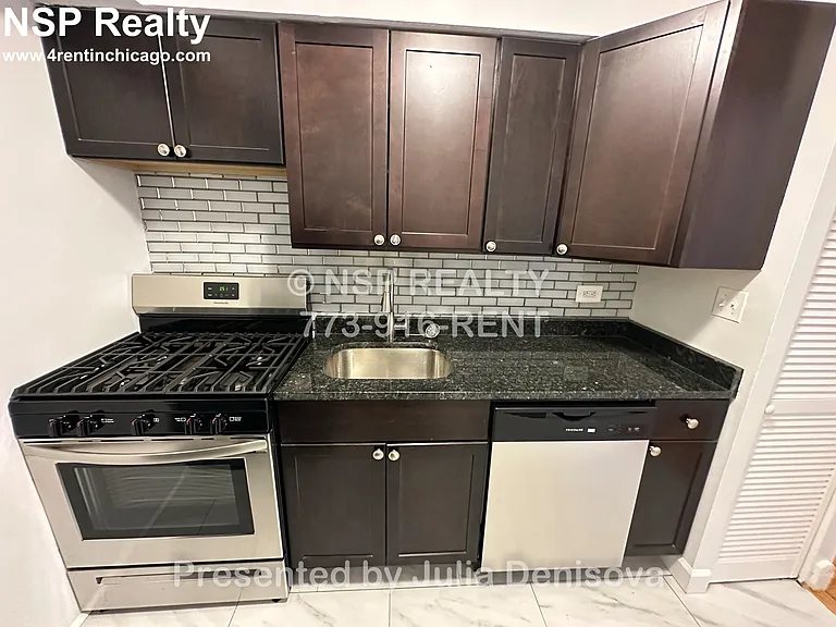 6830 N Sheridan Rd #552 — Photo 1