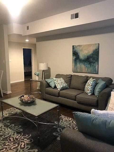1st image of 4612 S Lake Park Ave #3