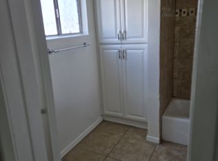 11920 Inglewood Ave APT 14, Hawthorne, CA 90250
