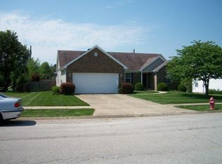 403 Heddington Ct, Versailles, KY 40383